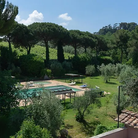 Frascati Apartment *
