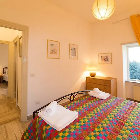 Frascati Apartment *